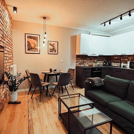 Loft Luxury Apartment & Parking Лешно Екстериор снимка