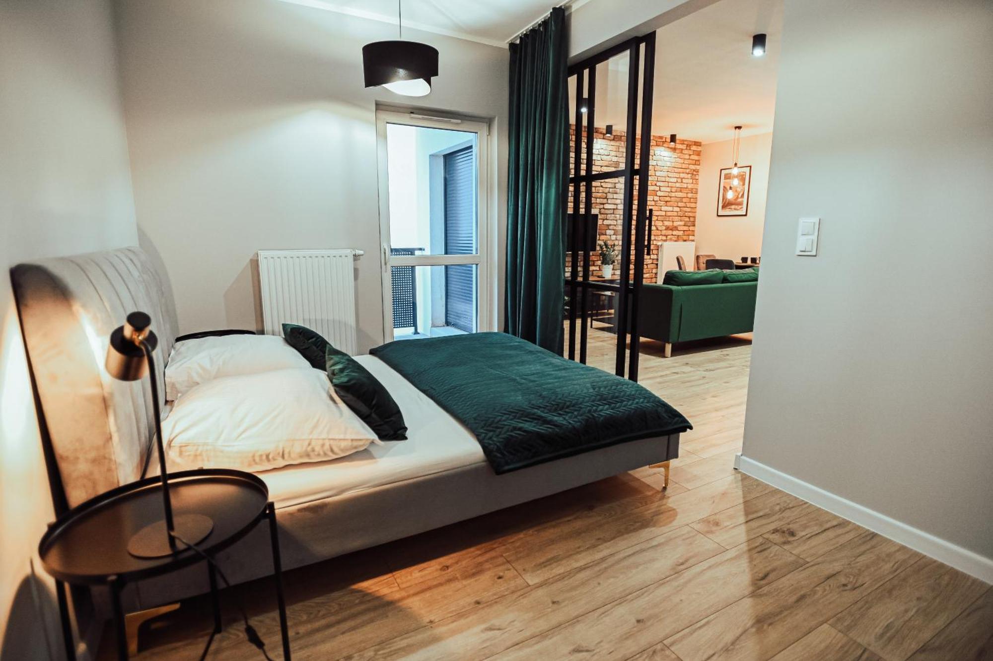 Loft Luxury Apartment & Parking Лешно Екстериор снимка