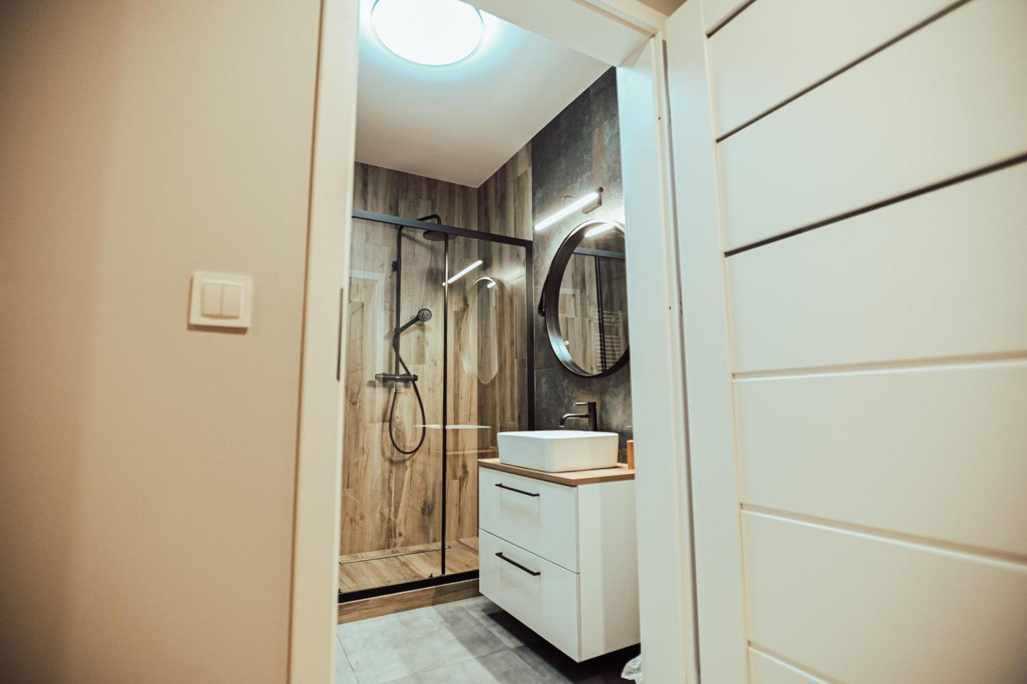 Loft Luxury Apartment & Parking Лешно Екстериор снимка